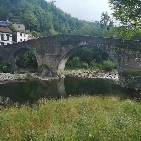 Apartamento Rurales El Capricho De Carrio Pola de Laviana