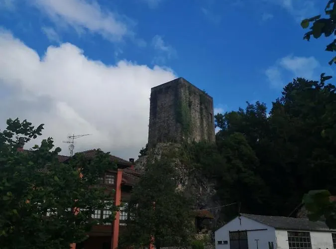 Rurales El Capricho De Carrio * Pola de Laviana