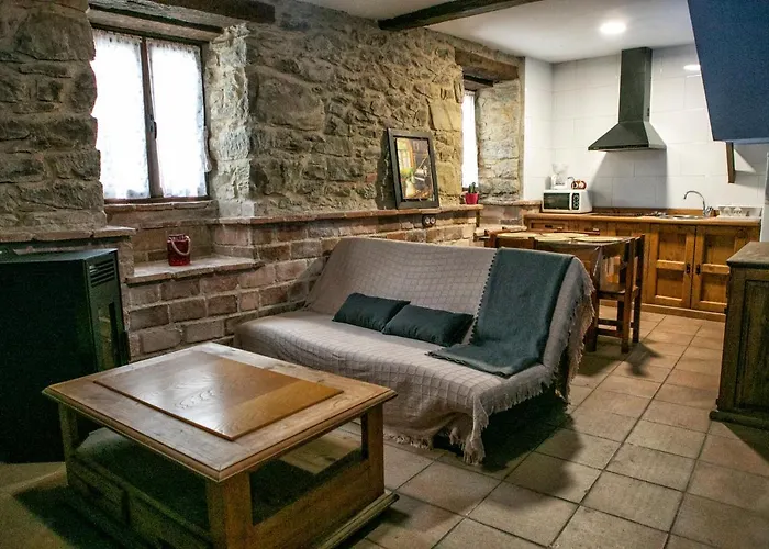 Rurales El Capricho De Carrio * Pola de Laviana